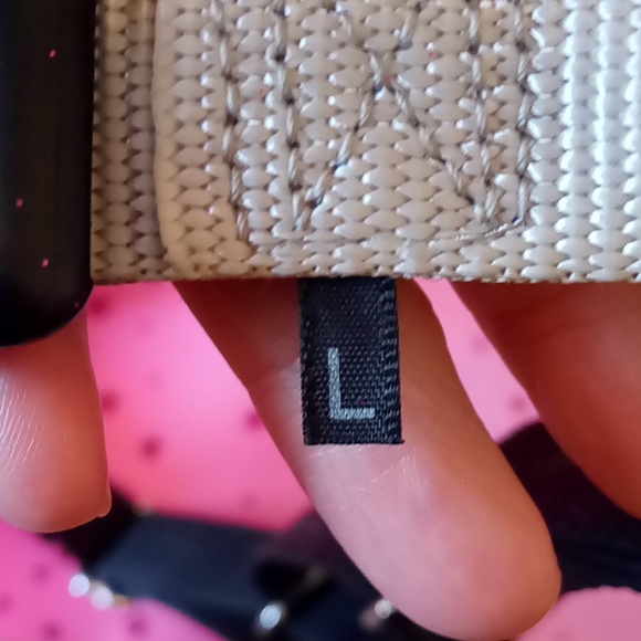 Dog harness size large - Picture 4 of 4